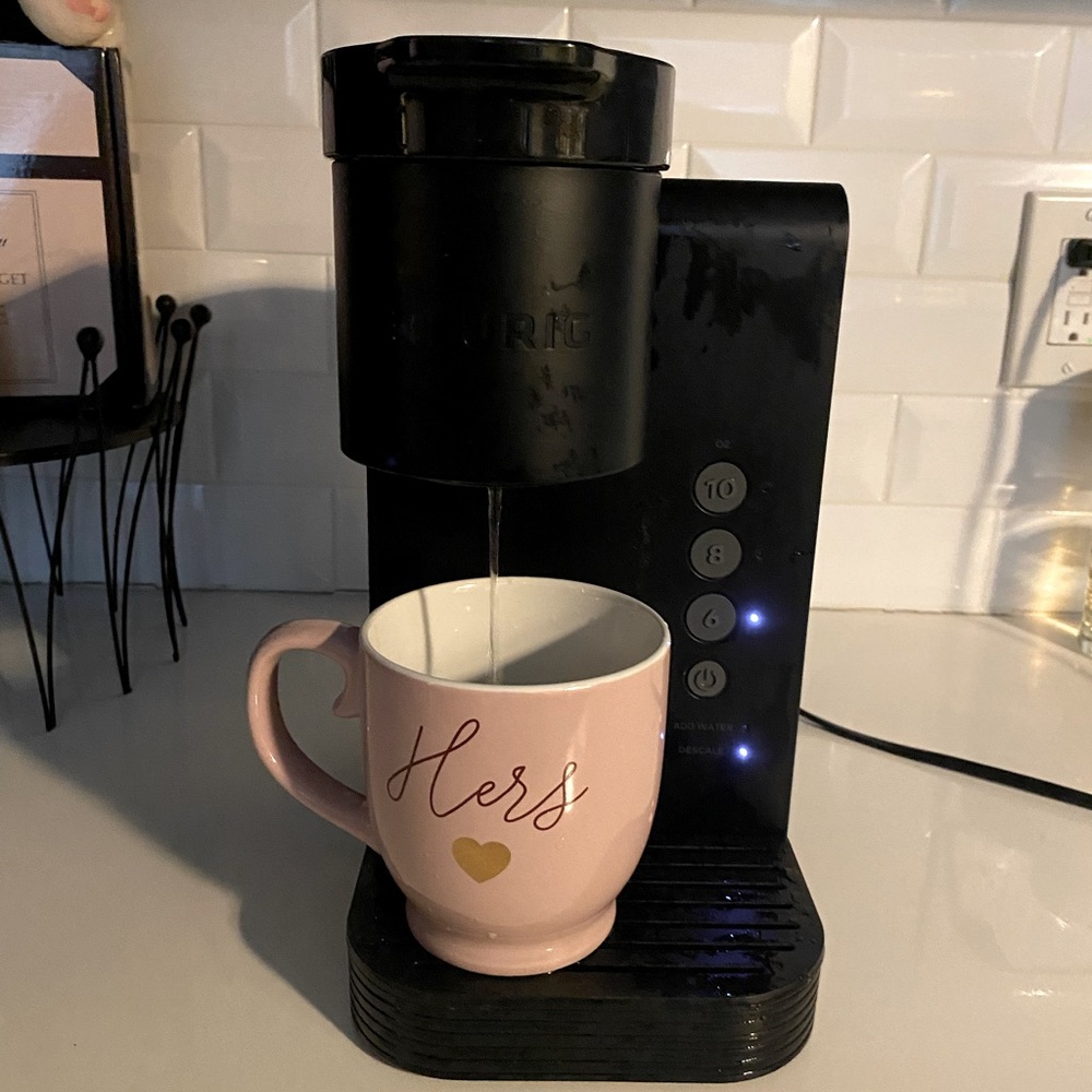 Keurig K-Express Essentials Single Serve K-Cup Pod Coffee Maker, Black